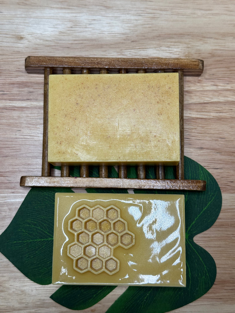 Oatmeal, Turmeric, & Honey Bar Soap